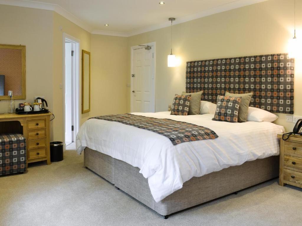 Roseberry House Bed & Breakfast Newcastle Emlyn Ngoại thất bức ảnh