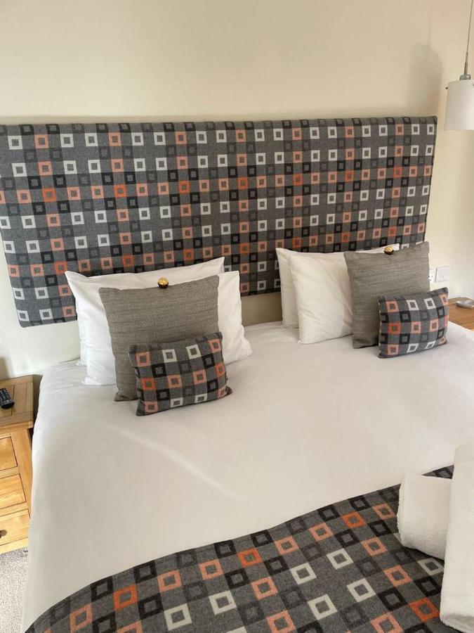 Roseberry House Bed & Breakfast Newcastle Emlyn Ngoại thất bức ảnh
